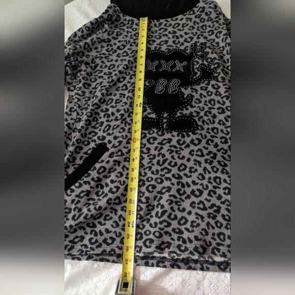 🌺HOST PICK🌺Leopard Print Cowl Embellished Long Sleeve Soft Sweater Grey &Black - Picture 10 of 11